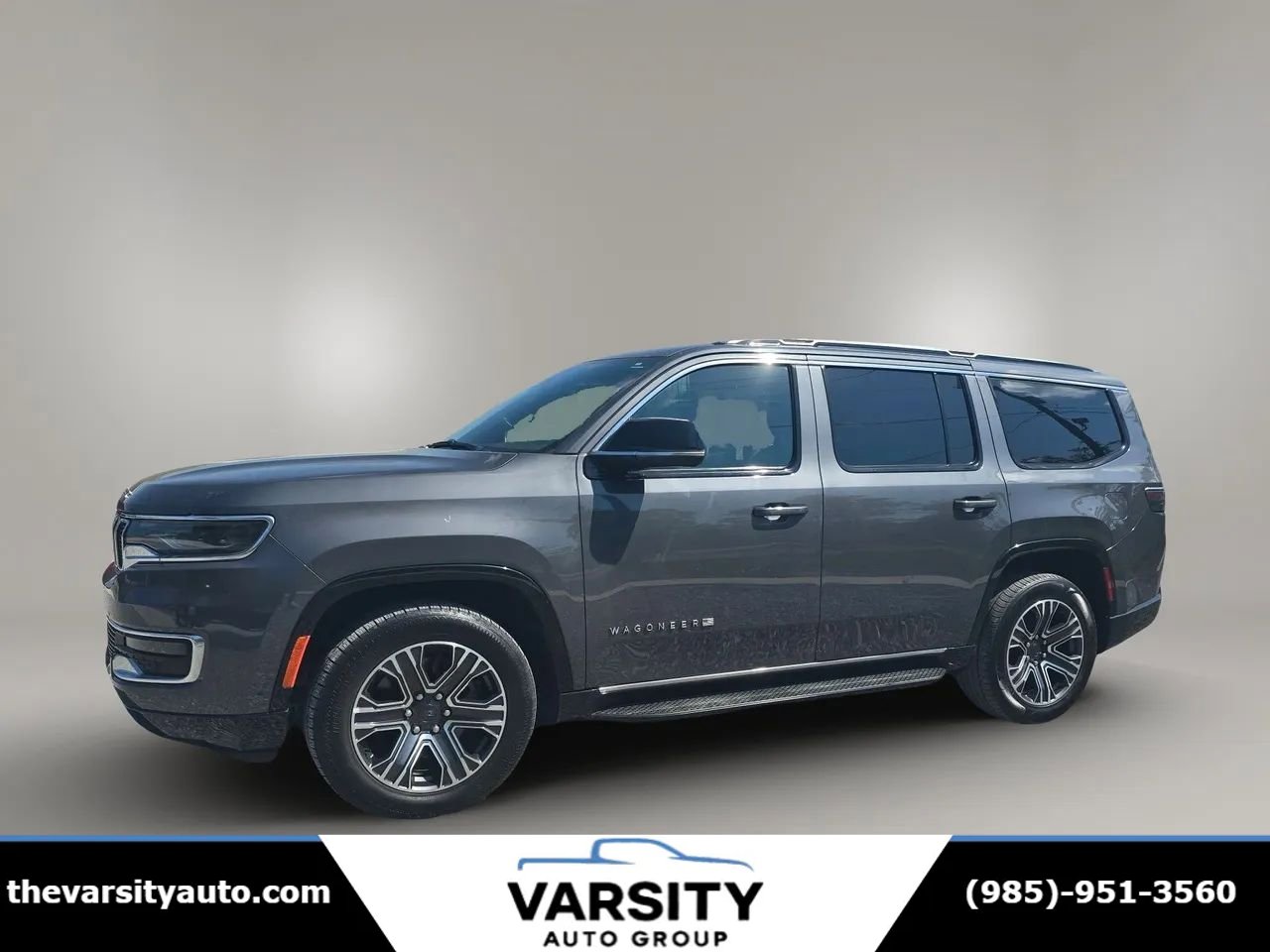 Used 2024 Jeep Wagoneer Series II w/ Flexible Seating Group image 2