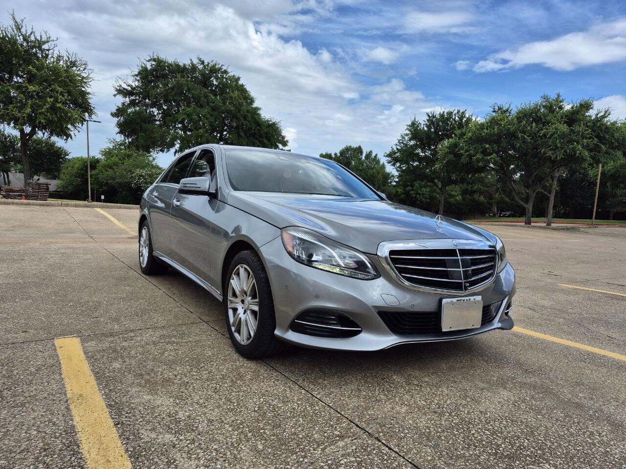 Used 2014 Mercedes-Benz E 350 Sedan image 5
