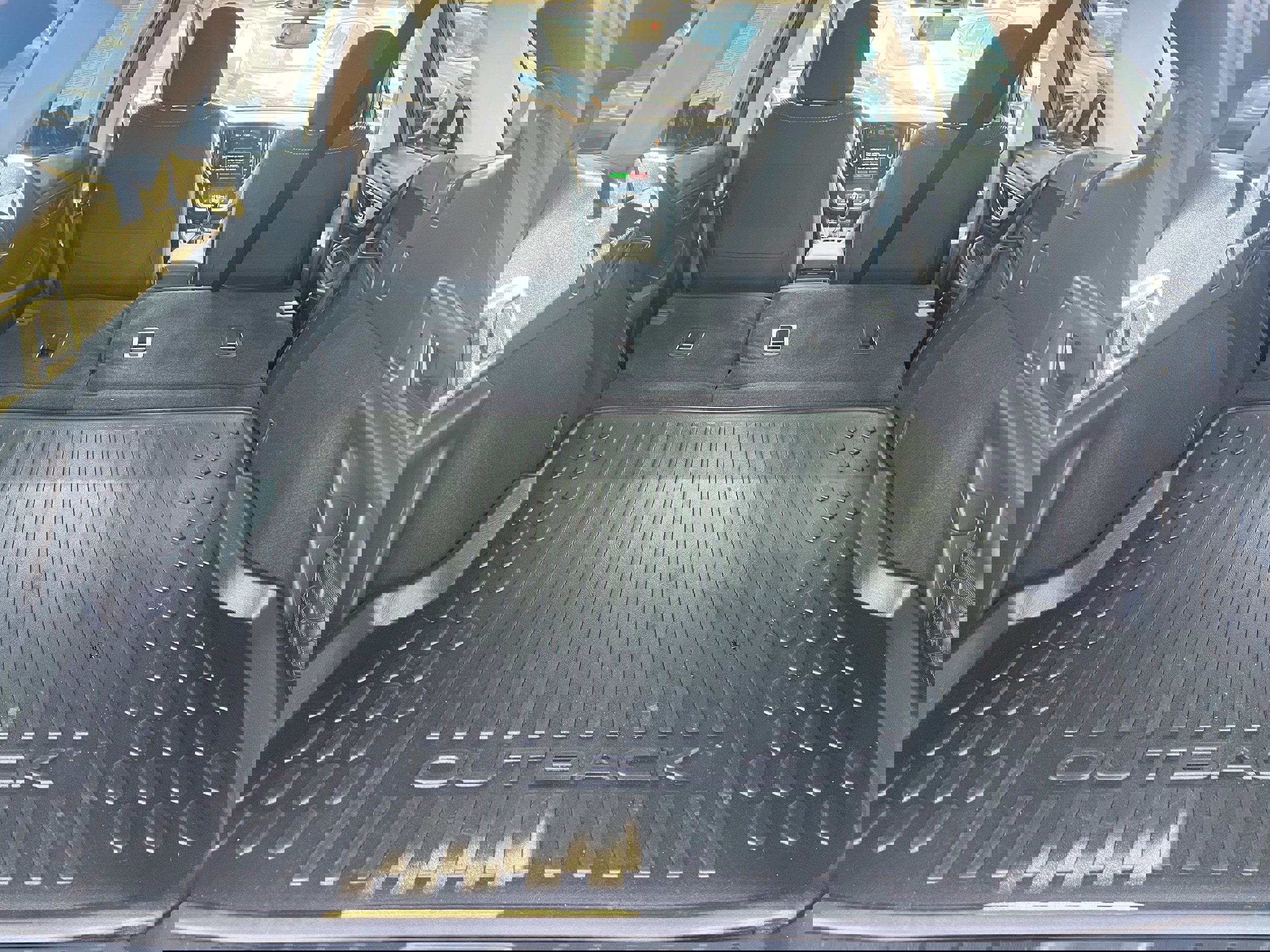 Certified 2025 Subaru Outback Premium w/ Popular Package #1A image 12