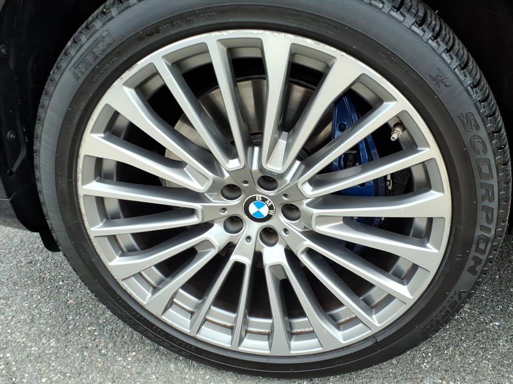 Used 2019 BMW X7 xDrive40i w/ Dynamic Handling Package image 9