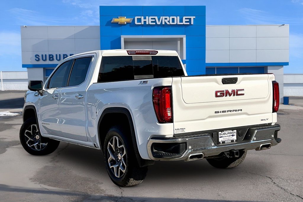 Used 2024 GMC Sierra 1500 SLT AWD/4WD image 3