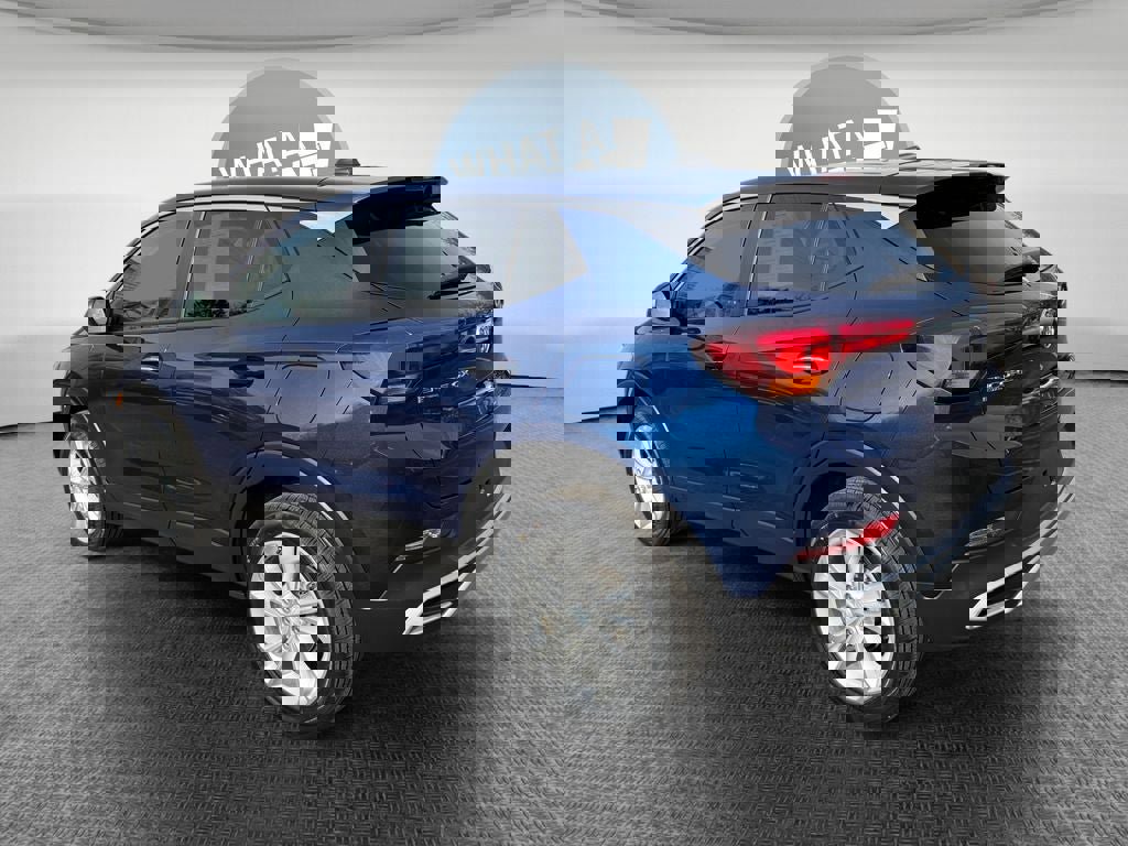 Used 2023 Buick Encore GX Preferred w/ Cold Weather Comfort Package AWD/4WD image 6