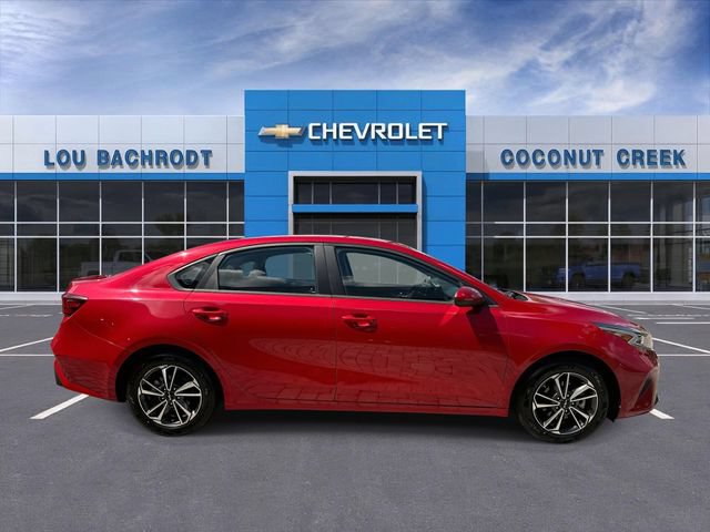Used 2024 Kia Forte LXS FWD image 9
