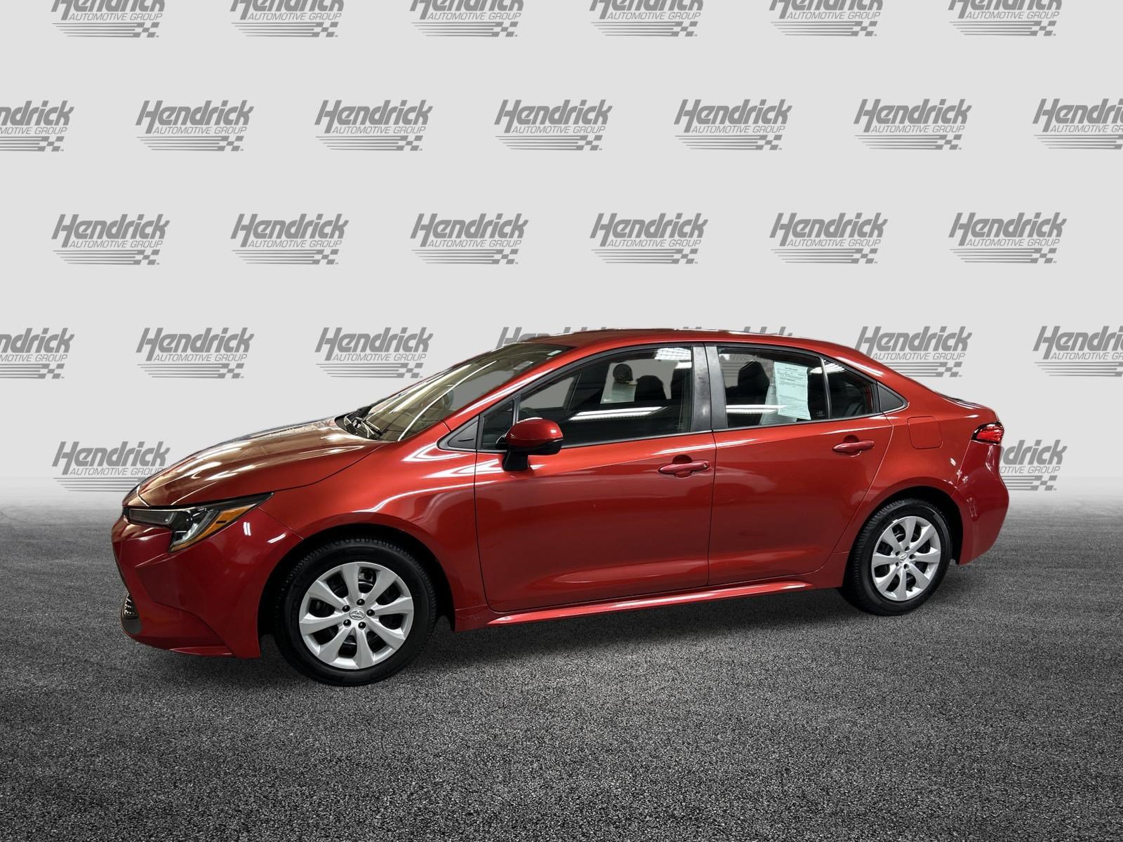 Used 2020 Toyota Corolla LE FWD image 7