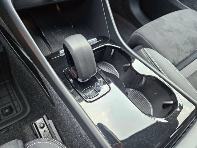 Certified 2023 Volvo XC40 Recharge Plus w/ Protection Package Premier AWD/4WD image 27