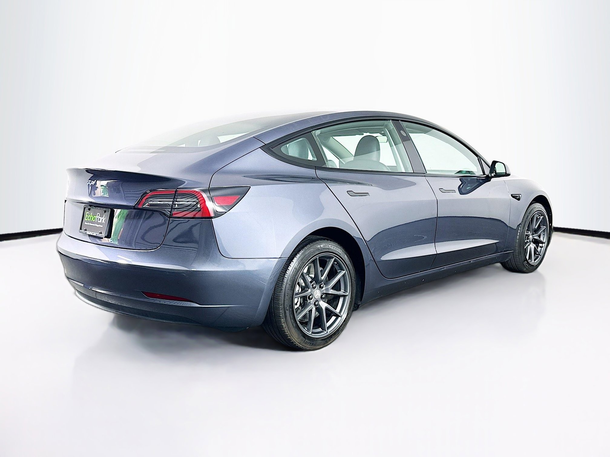 Used 2023 Tesla Model 3 Standard Range RWD image 9