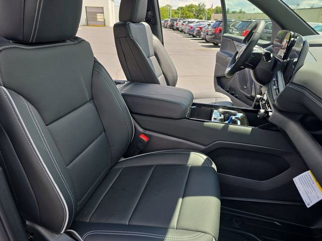 New 2025 Chevrolet Silverado EV LT image 11
