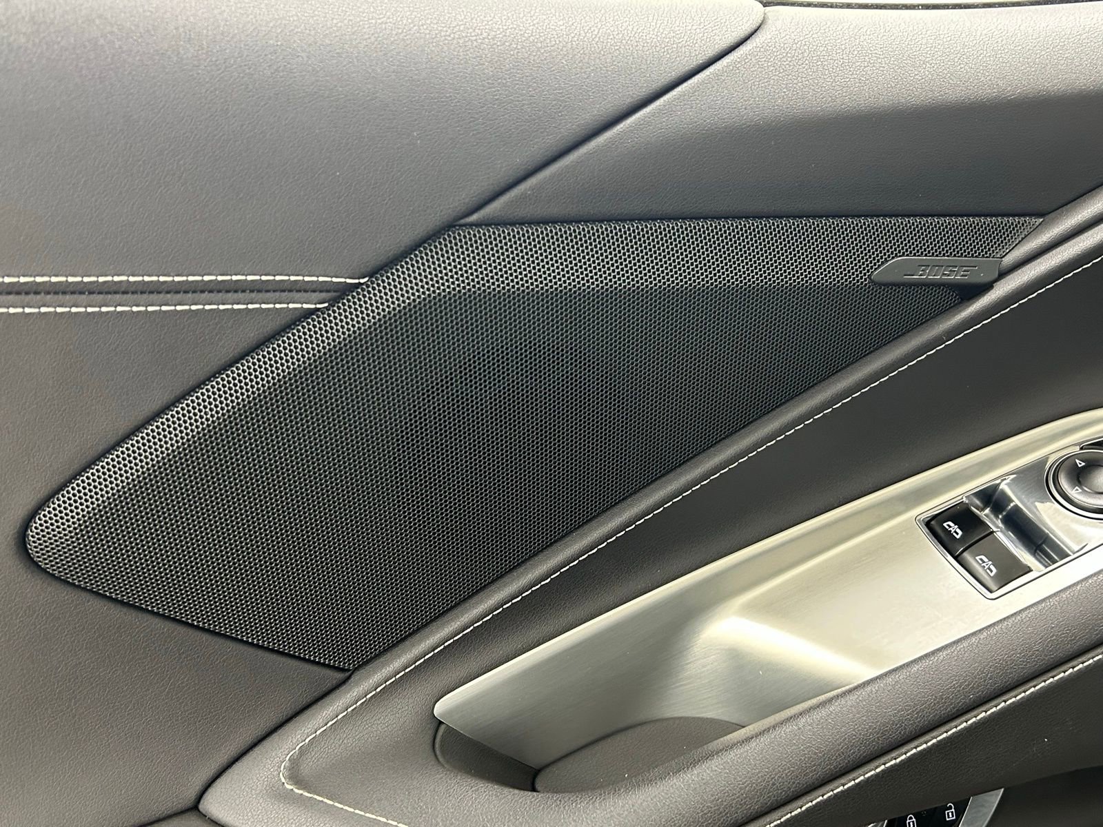 Used 2023 Chevrolet Corvette Stingray Coupe w/ Z51 Performance Package image 25