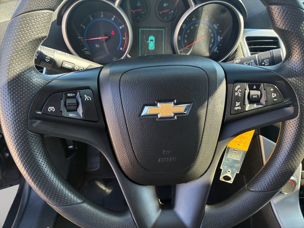 Used 2016 Chevrolet Cruze LT FWD image 10