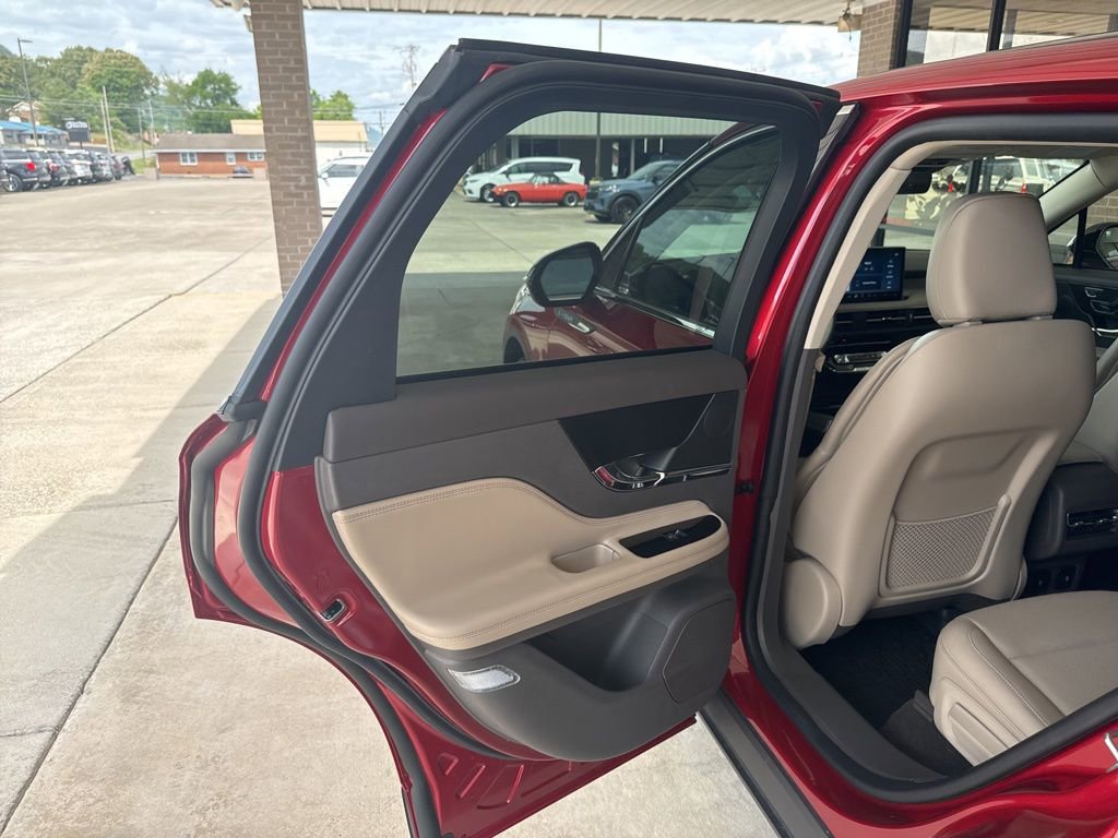 Used 2023 Lincoln Corsair FWD w/ Equipment Group 101A image 20