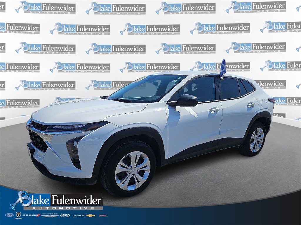 Used 2025 Chevrolet Trax LS