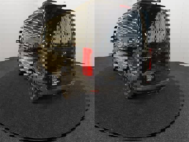 Used 2023 Mercedes-Benz Sprinter 2500 image 4