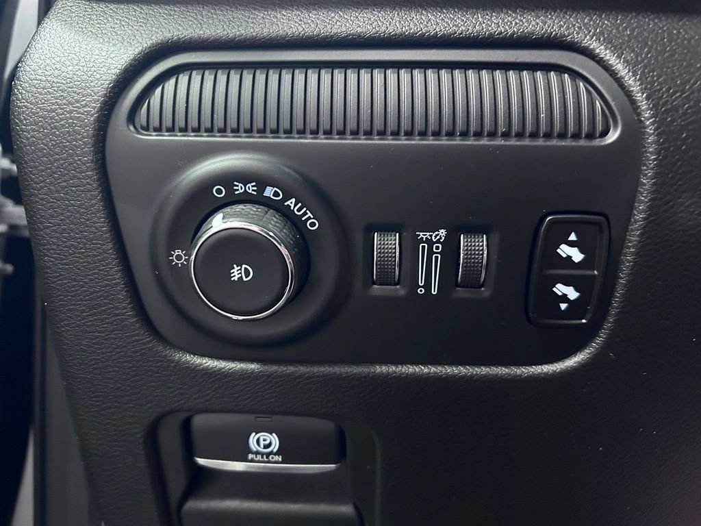 Used 2024 Jeep Wagoneer Series II AWD/4WD image 7