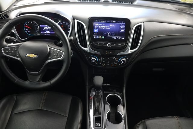 Used 2023 Chevrolet Equinox Premier AWD/4WD image 2