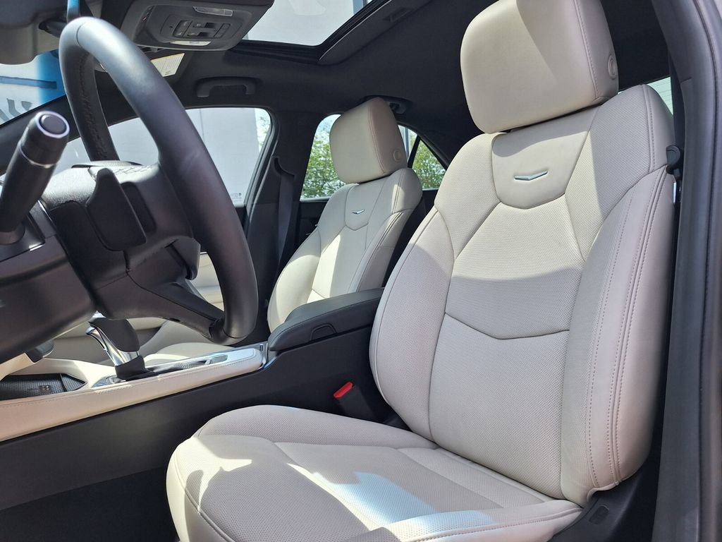 Used 2025 Cadillac CT4 Premium Luxury RWD image 23