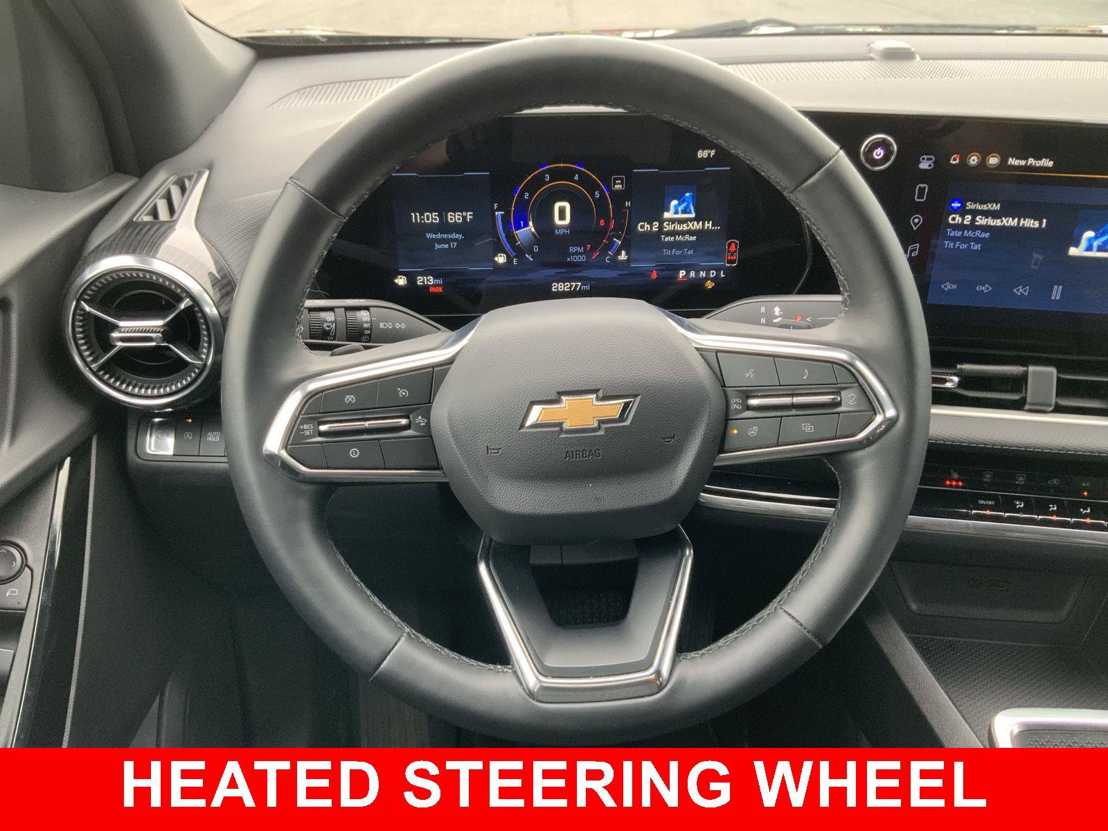 Used 2025 Chevrolet Equinox LT FWD image 27