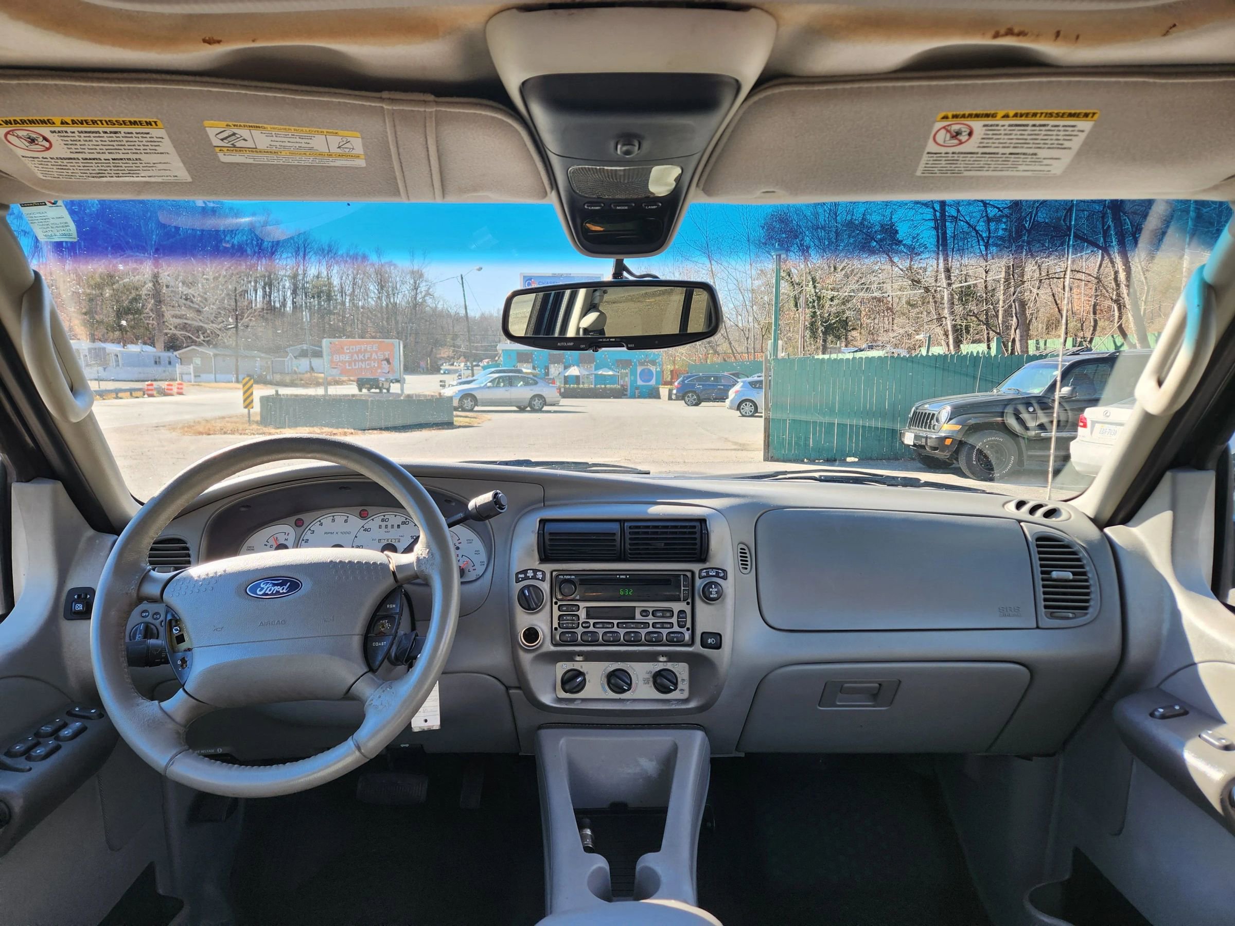 Used 2003 Ford Explorer Sport Trac XLS image 27