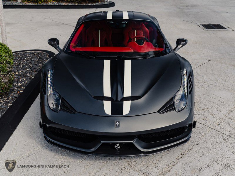 Used 2015 Ferrari 458 Speciale Coupe image 9