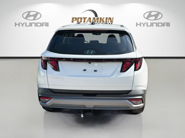 New 2026 Hyundai Tucson SE w/ Tow & Go Package FWD image 6
