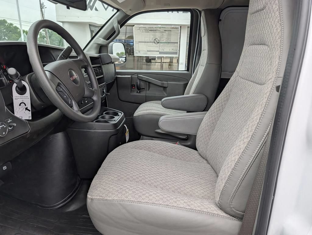 New 2026 GMC Savana 2500 Extended w/ Driver Convenience Package RWD image 31