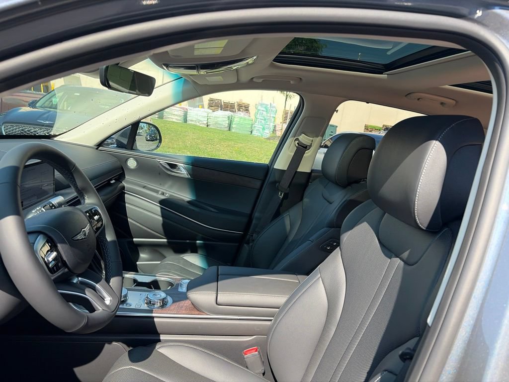 New 2027 Genesis GV80 2.5T Select AWD/4WD image 13