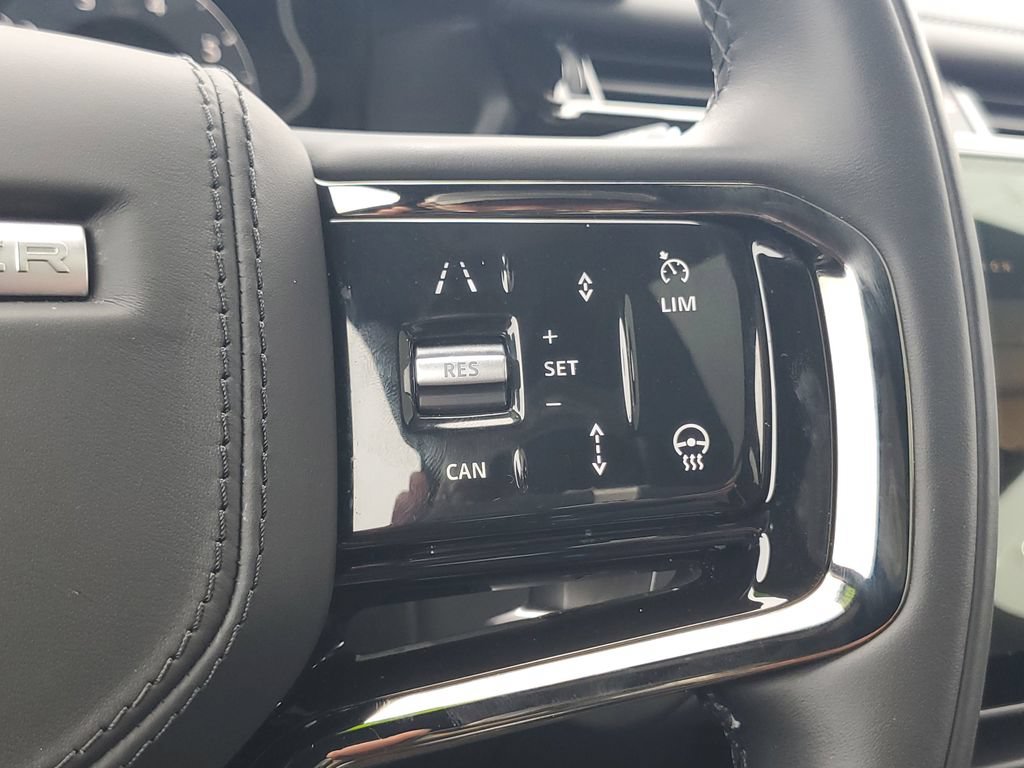 Used 2026 Land Rover Range Rover Velar Dynamic SE AWD/4WD image 19