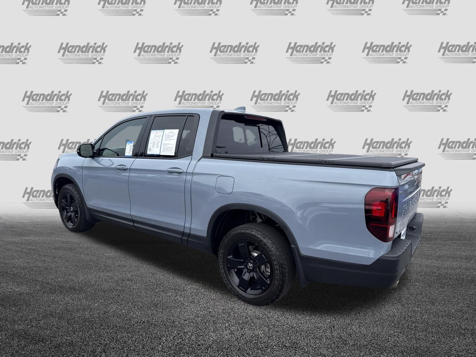 Certified 2025 Honda Ridgeline Black Edition image 8