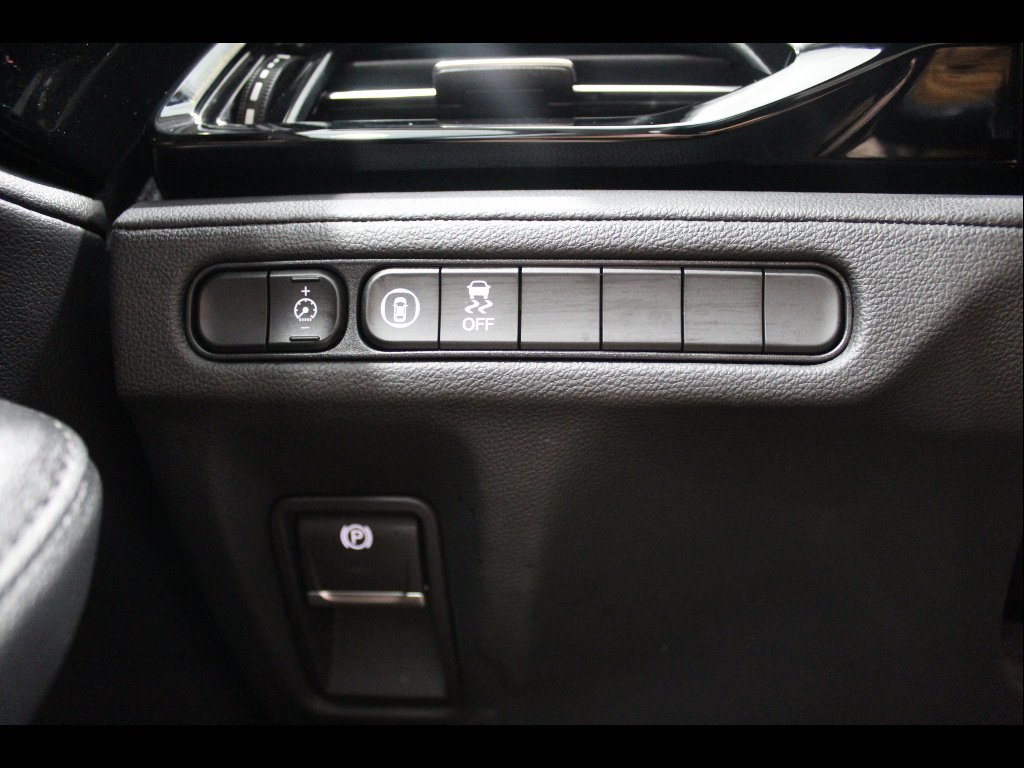 Used 2023 Acura MDX SH-AWD image 28