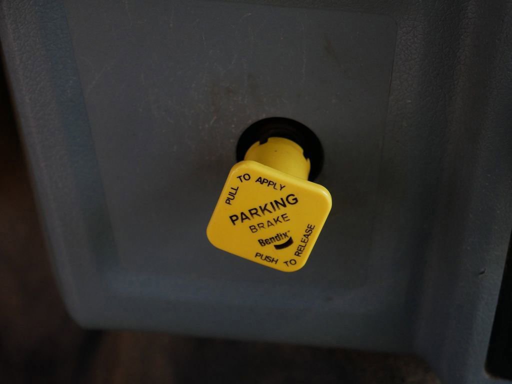 Used 2016 Ford F650 2WD Regular Cab Super Duty image 23