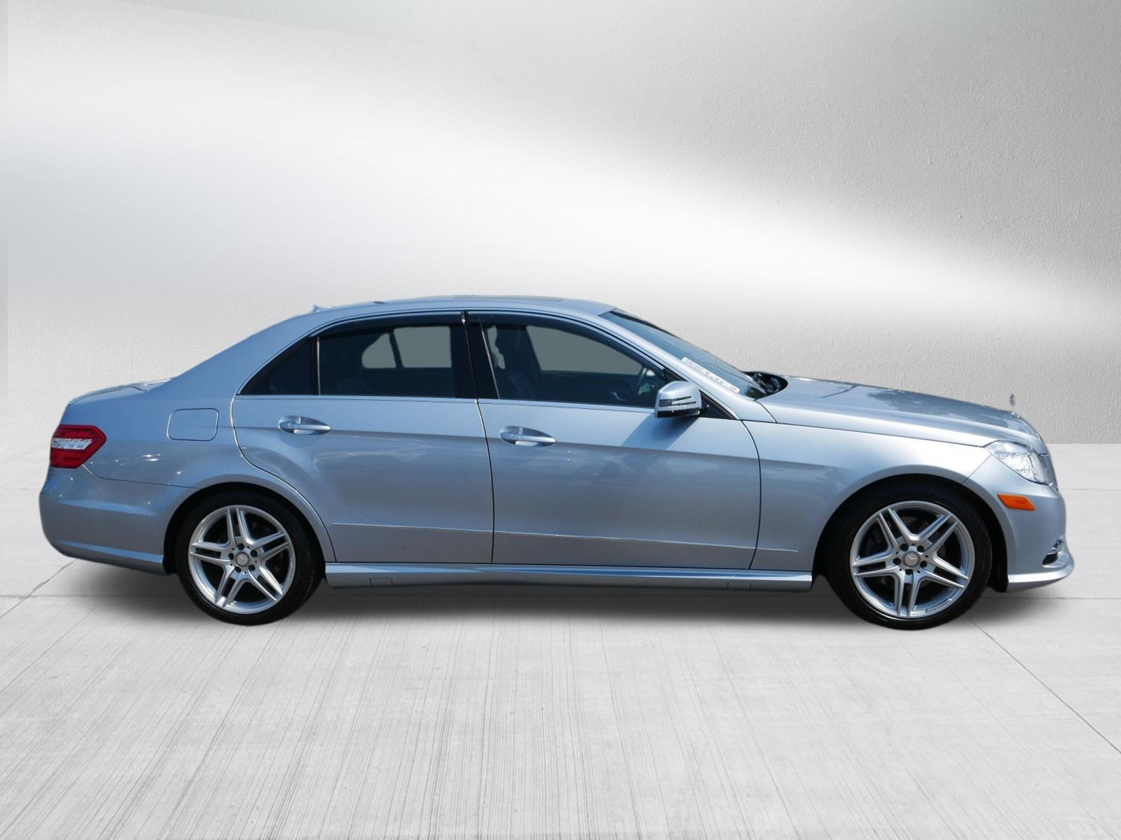 Used 2013 Mercedes-Benz E 350 4MATIC Sedan image 8