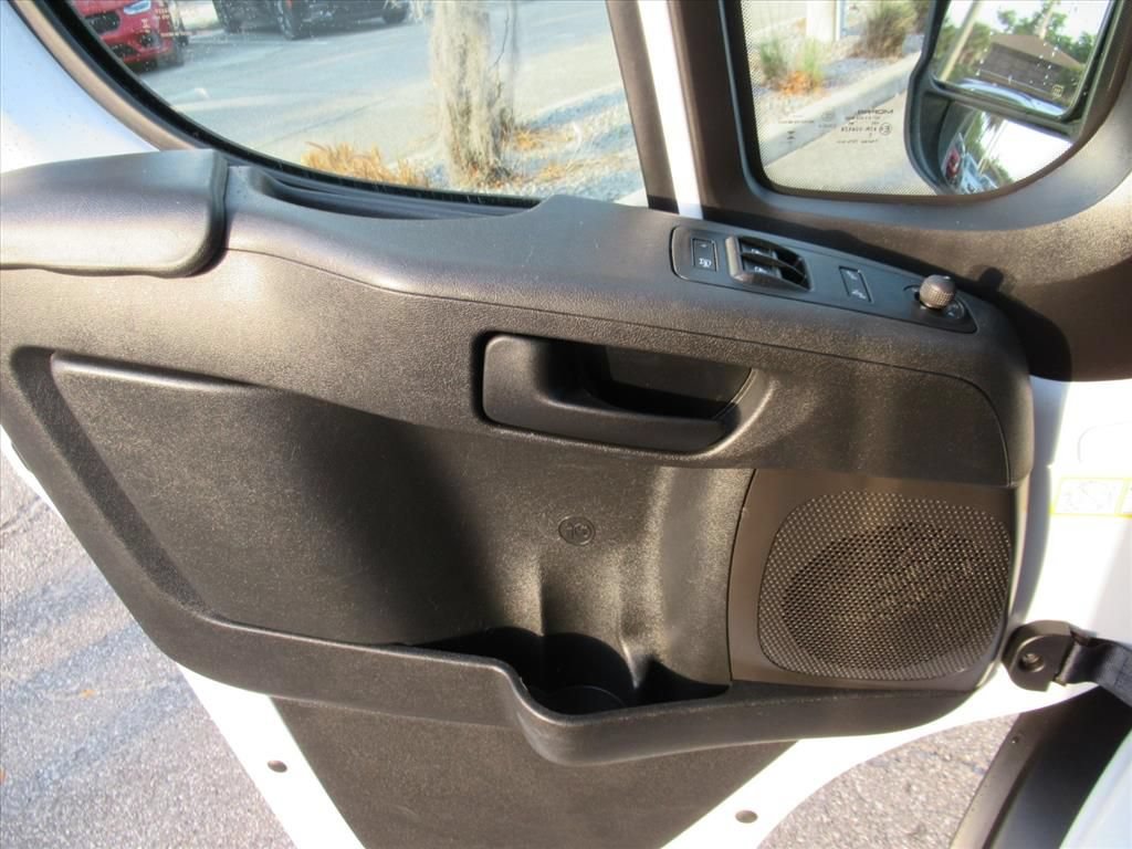Used 2023 RAM ProMaster 3500 w/ Driver Convenience Group FWD image 18