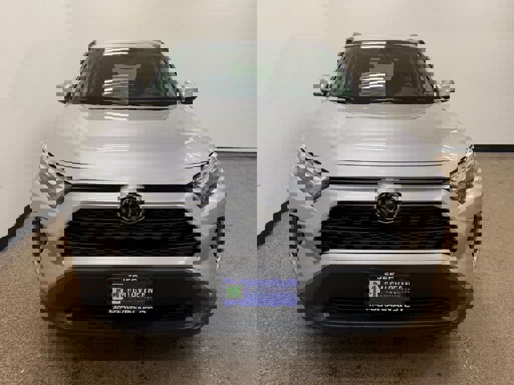 Used 2024 Toyota RAV4 XLE image 10