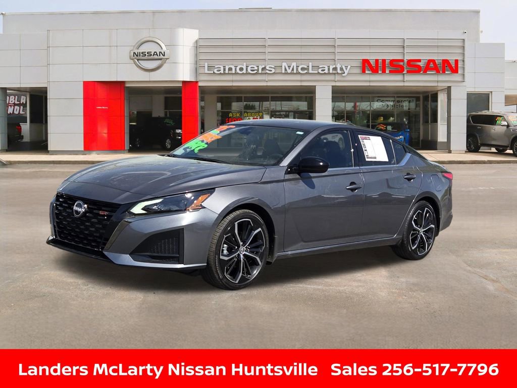 Used 2025 Nissan Altima 2.5 SR image 9