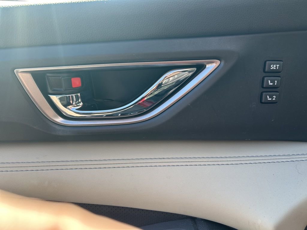 Used 2019 Subaru Ascent Limited w/ Popular Package #3 image 7