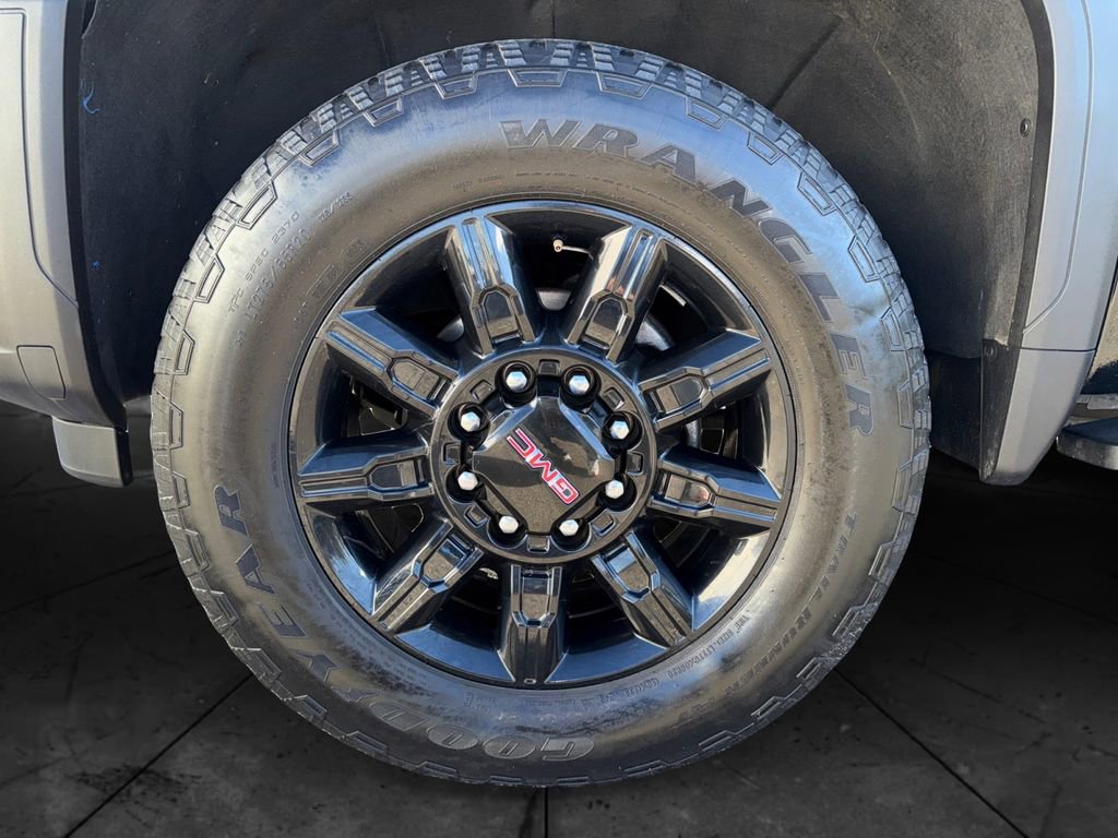 Used 2024 GMC Sierra 2500 AT4 w/ AT4 Preferred Package image 14