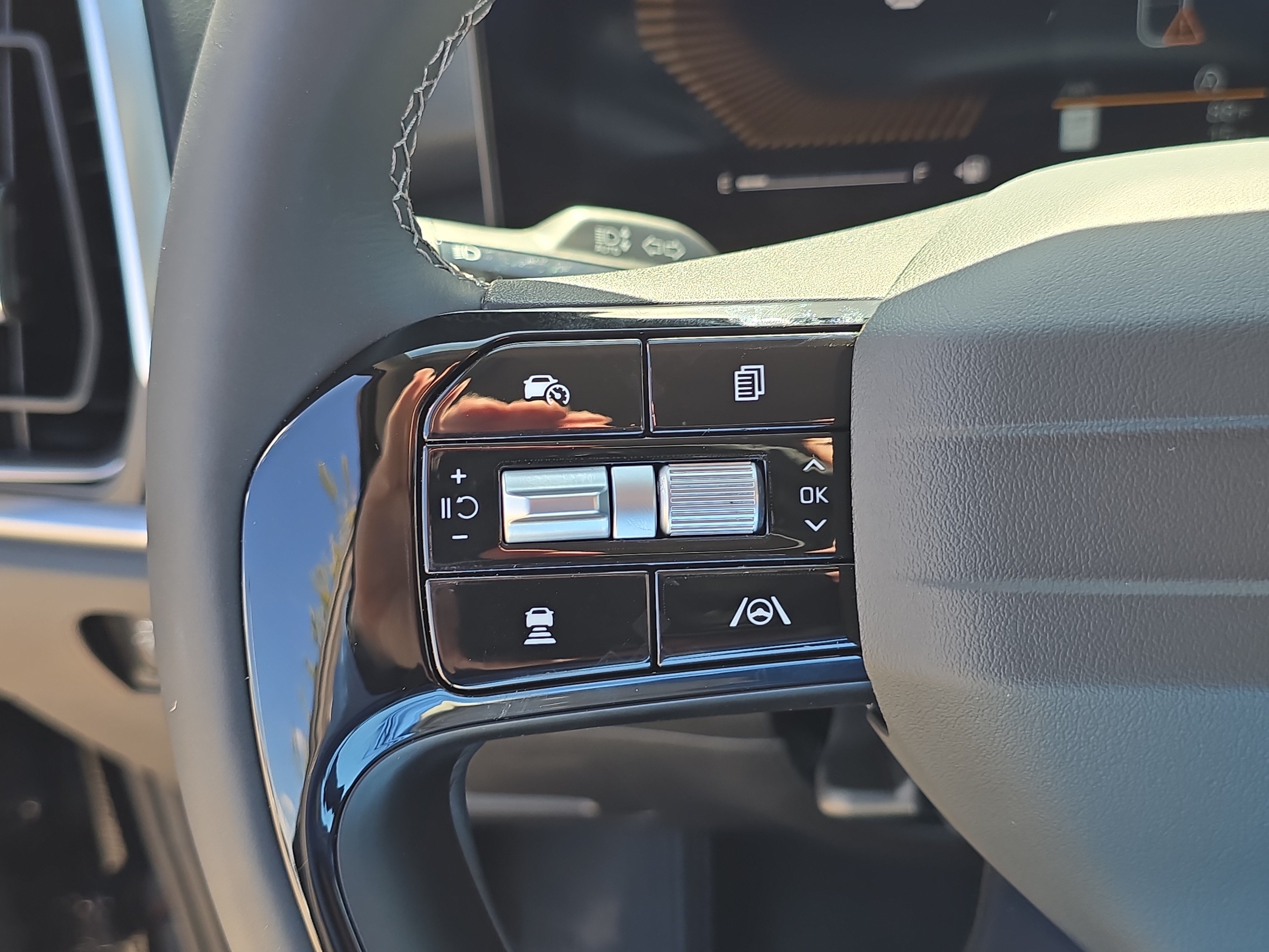 New 2026 Kia Sorento LX FWD image 29