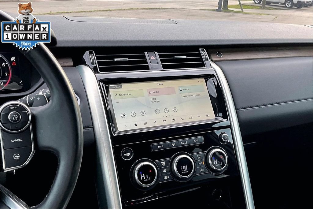 Used 2018 Land Rover Discovery HSE AWD/4WD image 6