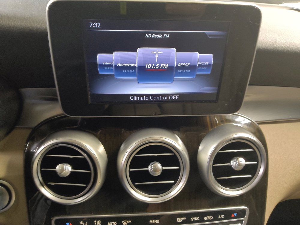Used 2017 Mercedes-Benz GLC 300 w/ Premium 1 Package image 25