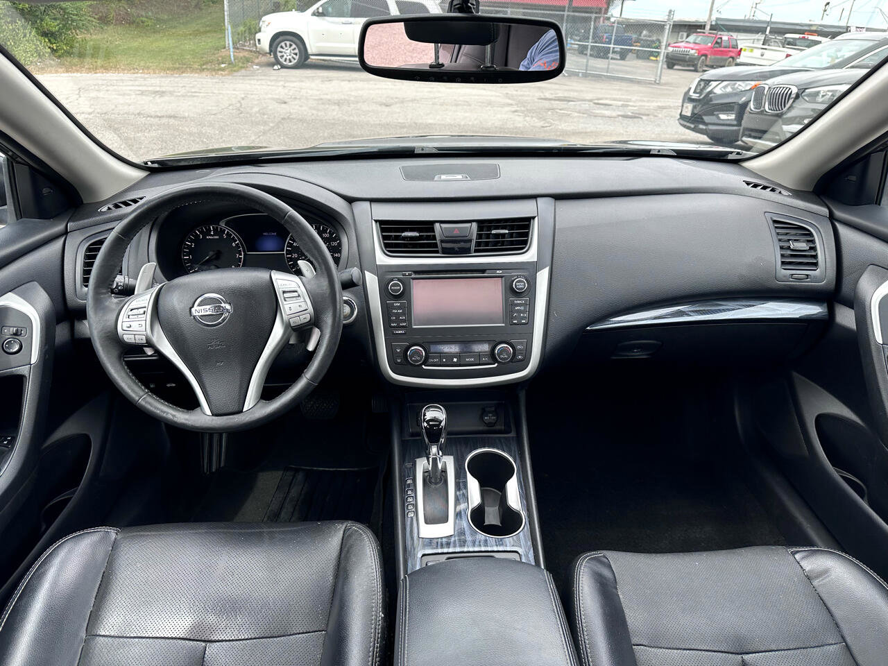 Used 2017 Nissan Altima 3.5 SL w/ 3.5SL Technology Package image 15