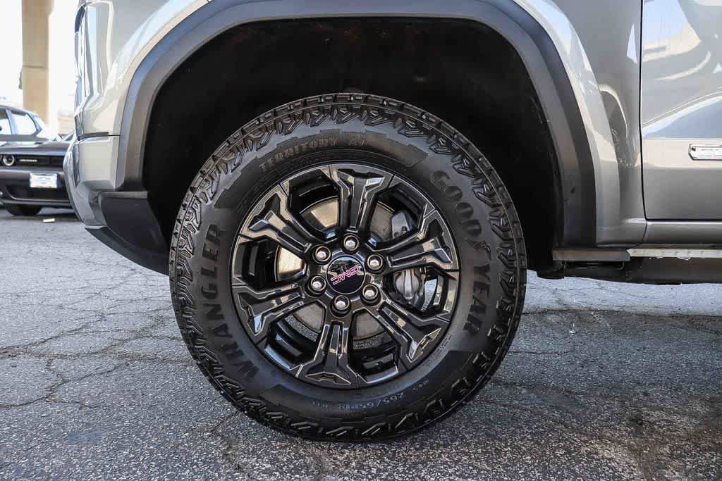 Used 2025 GMC Canyon Elevation w/ Convenience Package RWD image 12