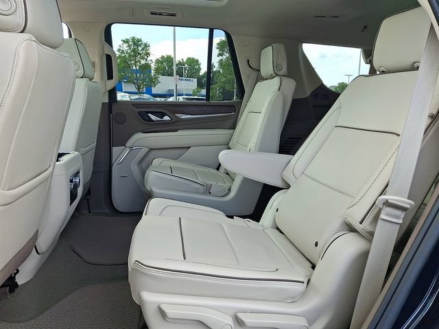 Used 2024 GMC Yukon Denali AWD/4WD image 17