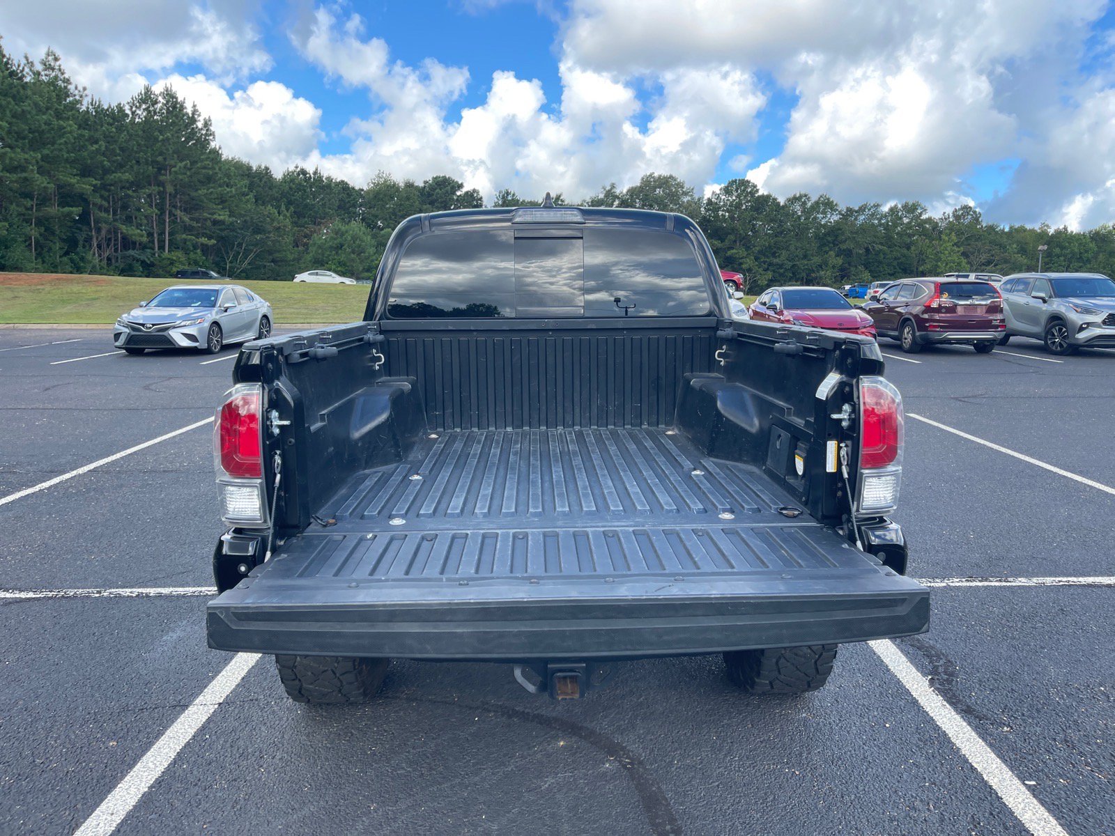 Used 2021 Toyota Tacoma TRD Off-Road w/ Technology Package AWD/4WD image 16