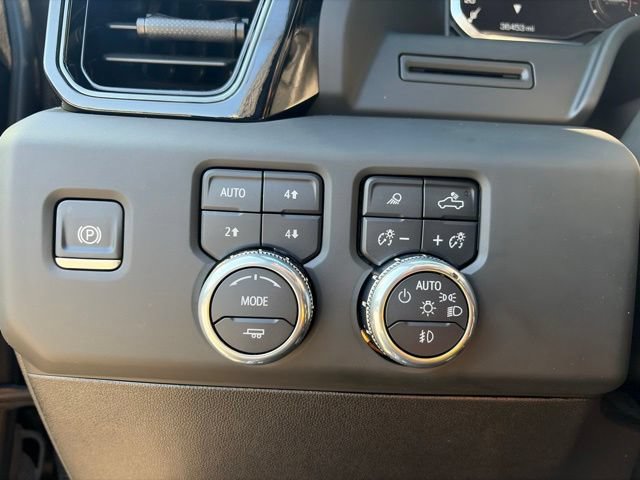 Used 2025 GMC Sierra 2500 AT4 AWD/4WD image 19