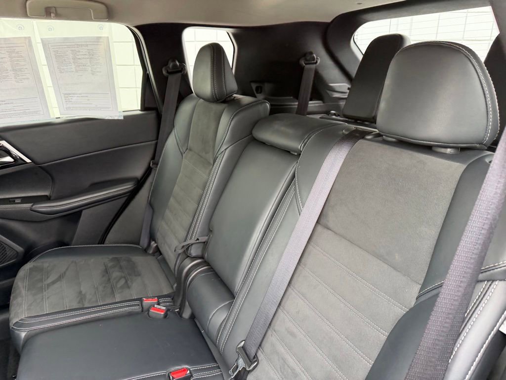 Used 2024 Mitsubishi Outlander SE FWD image 19
