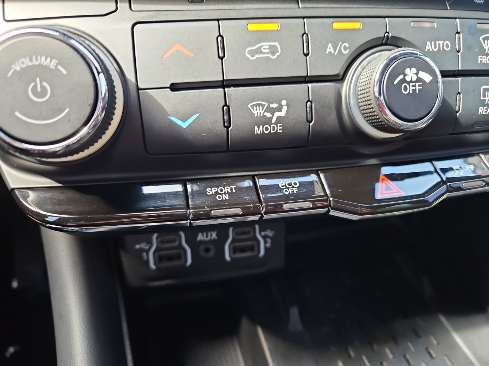 Used 2026 Dodge Durango GT w/ Blacktop Package AWD/4WD image 23