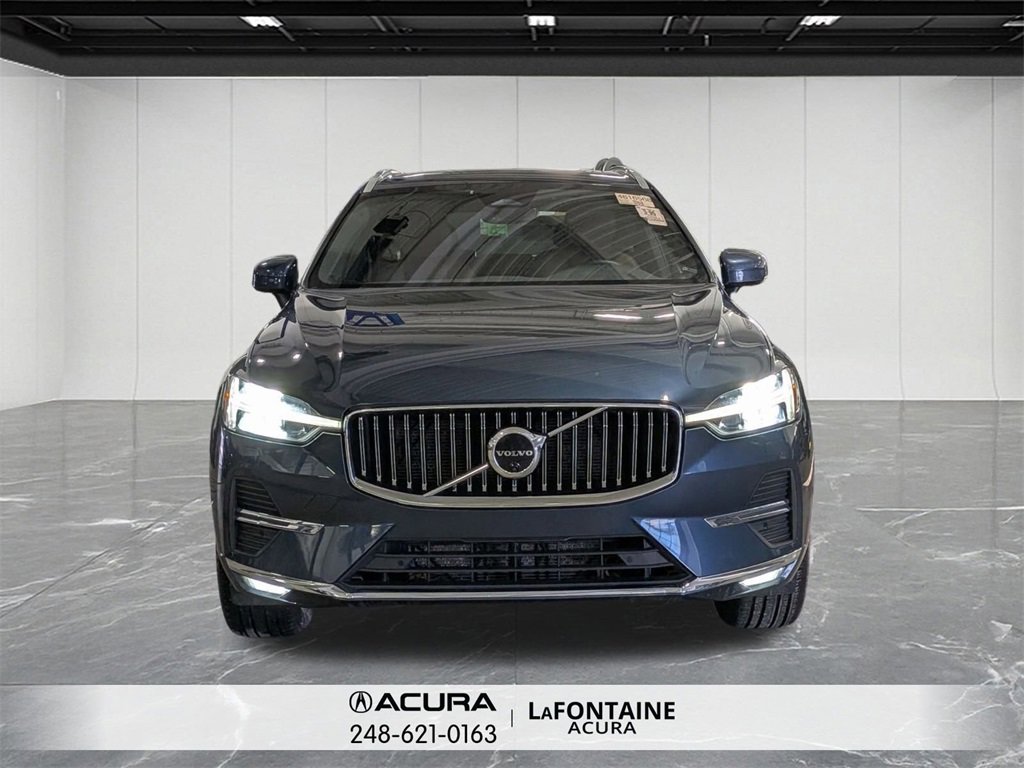 Used 2023 Volvo XC60 B5 Plus image 8