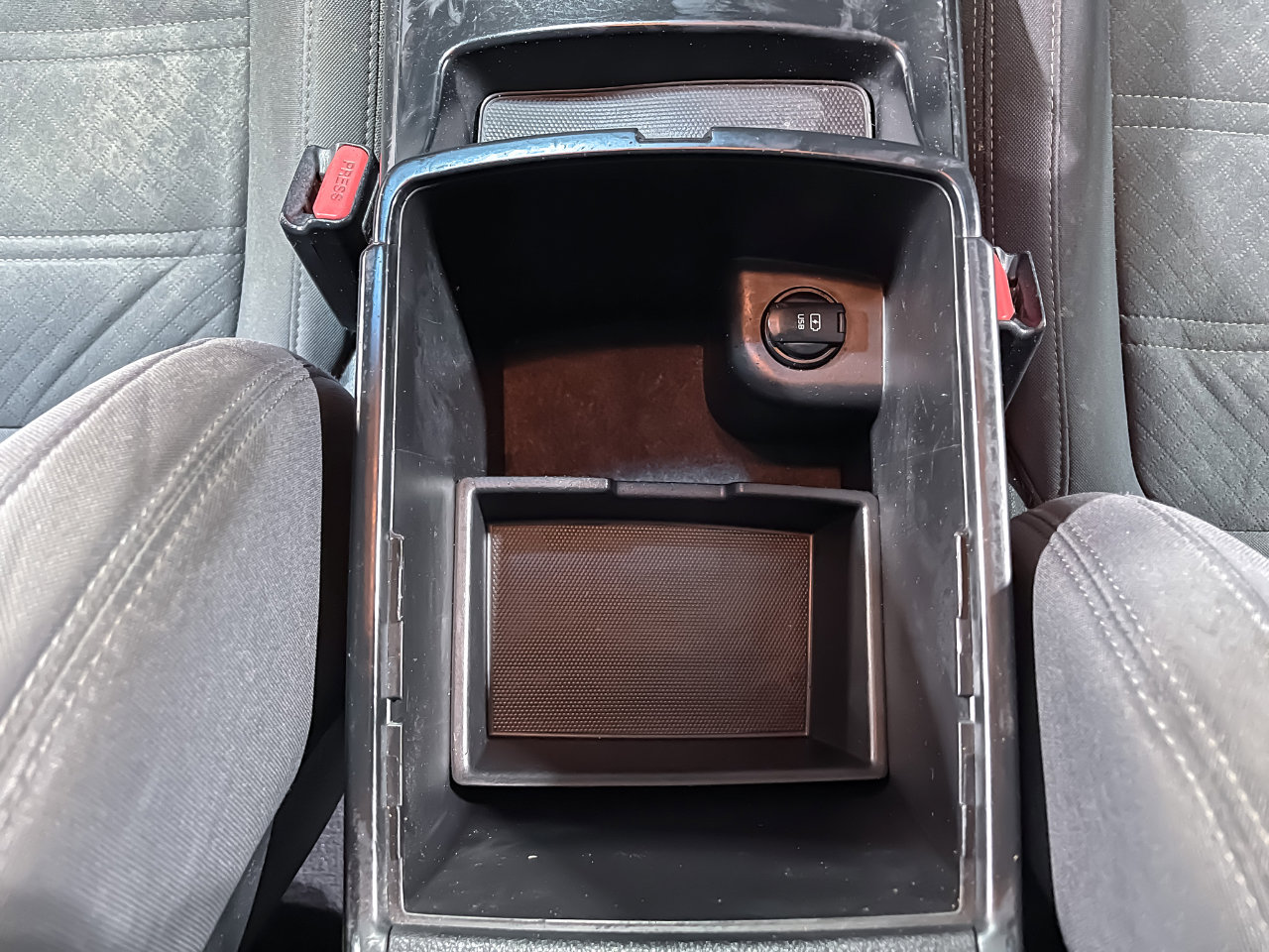 Used 2016 Kia Sorento LX image 29