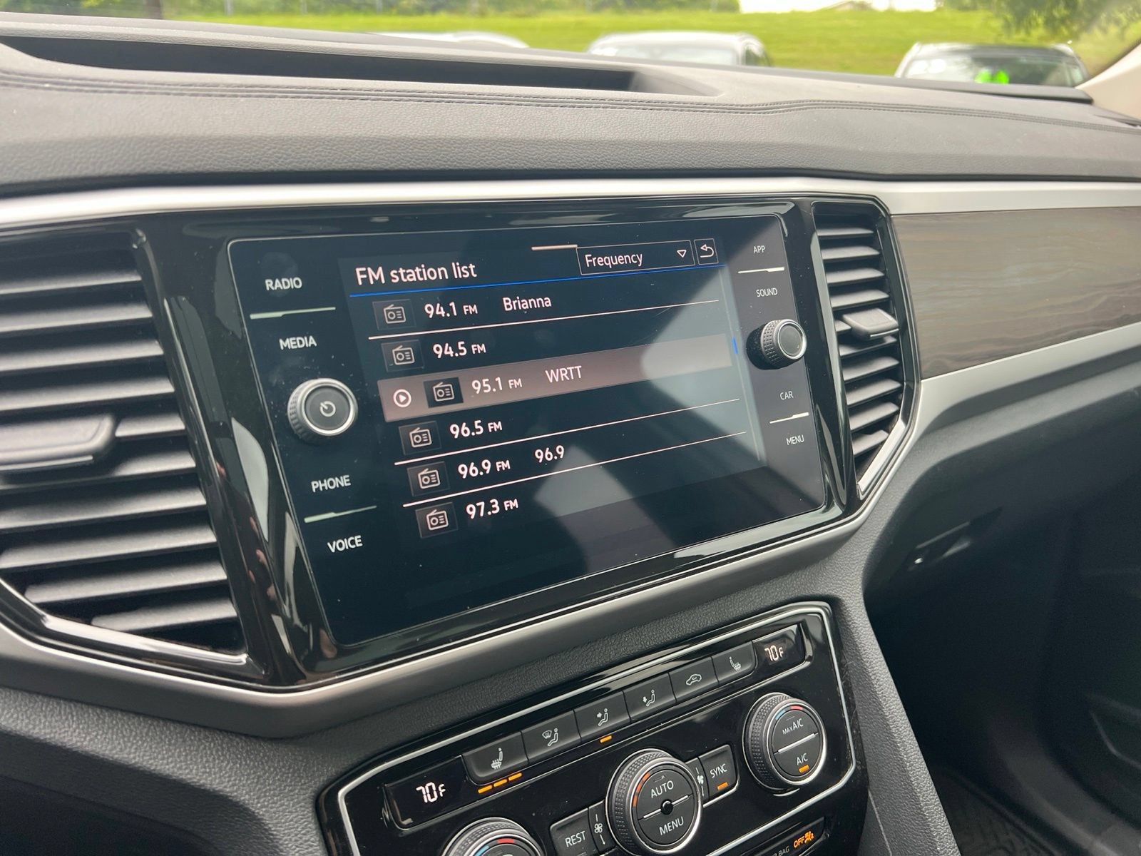 Used 2022 Volkswagen Atlas SE FWD image 15