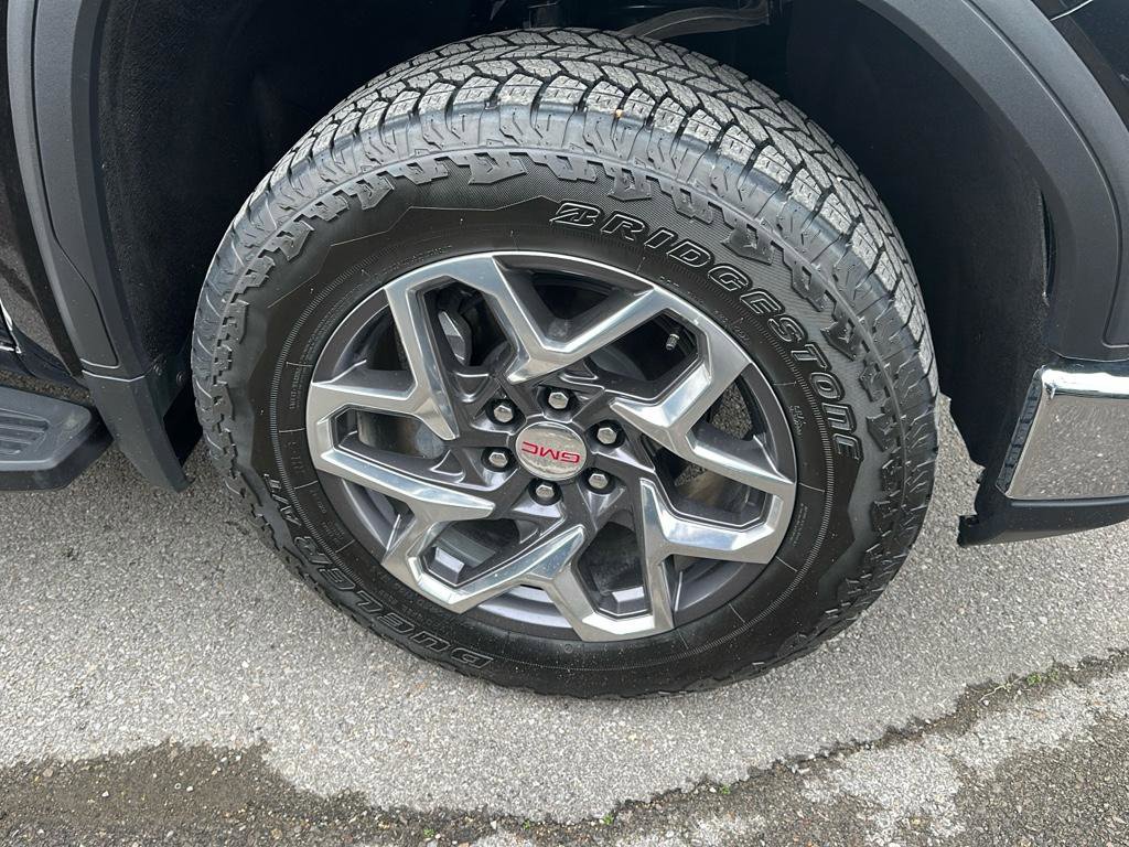 Used 2025 GMC Sierra 1500 SLT w/ SLT Premium Plus Package image 3