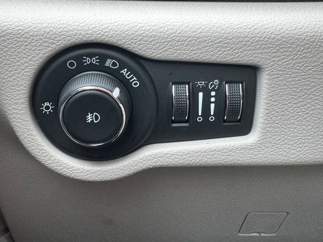 Certified 2023 Chrysler Pacifica Limited image 26